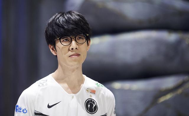 埃基蒂克与 埃基蒂克与